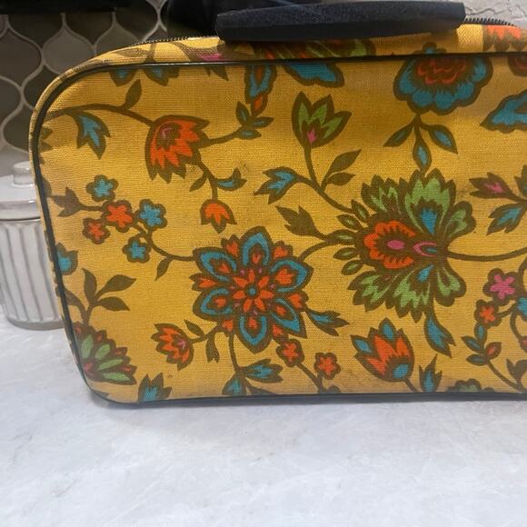 Vintage floral mini retro  suitcase 14” fantastic - Picture 9 of 10